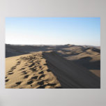 Pas sur une dune posters