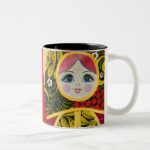 Peinture de poupée de Matryoshka de Russe Tasse