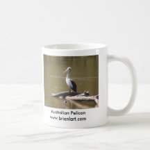 pélican sur le tronçon, tasse