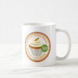 Petit gâteau de carotte rétro tasse