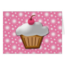 Petit gâteau de coupe-circuit avec la cerise rose  carte