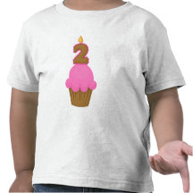Petit gâteau rose de deuxième anniversaire t-shirts