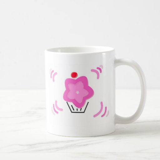 Petit gâteau rose tasse à café