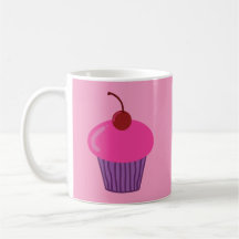 Petit gâteau rose tasse à café