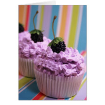 Petits gâteaux pourpres carte de vœux