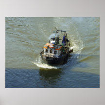 Peu de chalutier, port de baie de Cardiff Affiches