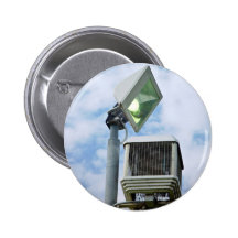 Peu de grand l'insecte Zapper contre le ciel Badge
