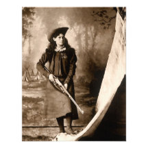 Photo 1898 de Mlle Annie Oakley Holding un fusil Faire-part Personnalisé