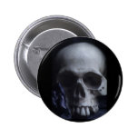 Photographie blanche noire sinistre de crâne humai badges avec agrafe