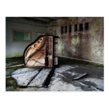 Piano mort carte postale
