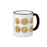 Pièces de monnaie antiques tasses à café