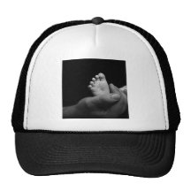 pieds de bébé casquettes