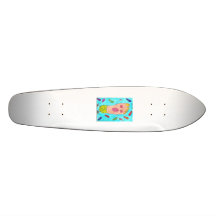 Pieds heureux de planche à roulettes