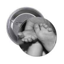 Pieds mignons de bébé pin's avec agrafe