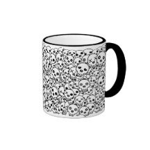 Pile de crâne tasse