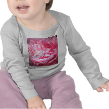 Pivoine rose hachée t-shirts