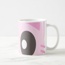 plan rapproché de minou de kawaii tasse