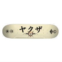 Planche à roulettes de crâne des Yakuza