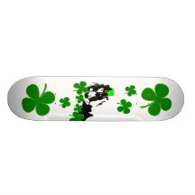 Planche à roulettes irlandaise chanceuse