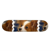 Planche à roulettes mignonne de chien de Papillon