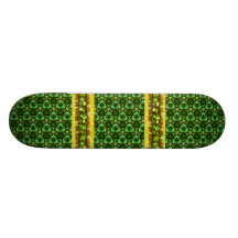 planche à roulettes ornée de bijoux