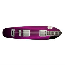 Planche à roulettes pourpre de guitare de roche