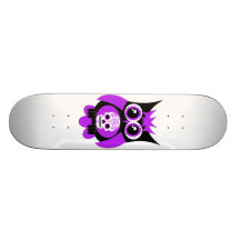 Planche à roulettes pourpre de hibou de crâne de s