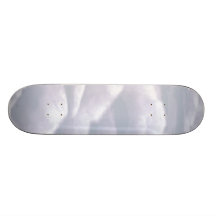 PLANCHE À ROULETTES PUISSANTE DE NUAGE