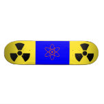 Planche à roulettes radioactive de signe