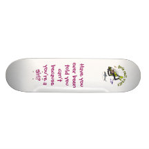 Plongeur autonome féminin léger plateaux de skateboards
