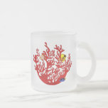 Poissons et tasse d'art de griffonnage de corail