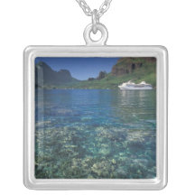 Polynésie française, Moorea. Baie de cuisiniers. B Colliers Personnalisés