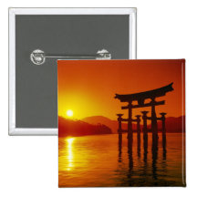 Porte d'O-Torii, tombeau d'Itsukushima, Miyajima, Badges
