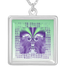 Portez une fractale : Collier vert et pourpre