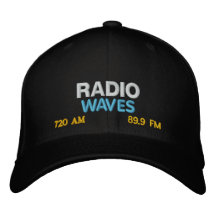 RADIO, VAGUES CHAPEAUX BRODÉS