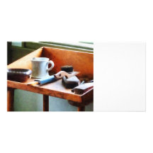 Rasage de la tasse, du rasoir et des brosses cartes avec photo