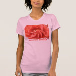 Remous de rose de Twirly dans le T-shirt de pêche
