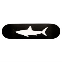 Requin de natation planches à roulettes