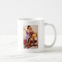 Rétro Pin vintage de décorateur de Gil Elvgren ver Tasses
