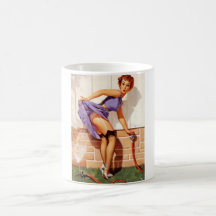 Rétro Pin vintage de Gil Elvgren vers le haut de f Mug À Café