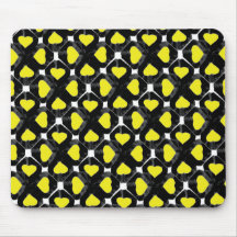 Retroblackyellowheartcutout Tapis De Souris