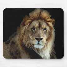Roi fier du règne animal tapis de souris