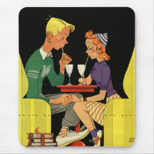 Romance vintage, ados dans l'amour au magasin de s tapis de souris