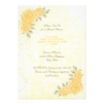 Roses jaunes vintages épousant l'invitation nuptia
