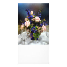 Roses roses et delphinium pourpre photocartes