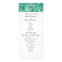 Roses verts en bon état épousant le programme cartons d'invitation personnalisés