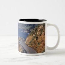Route 1 le long de la côte de la Californie près Mugs À Café