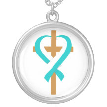 Ruban de coeur de croix de cancer du col de l'utér collier