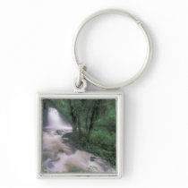 SA, le Pérou, le S.H. Machu Picchu, la cascade et  Porte-clefs