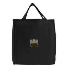 Sac brodé par infirmières